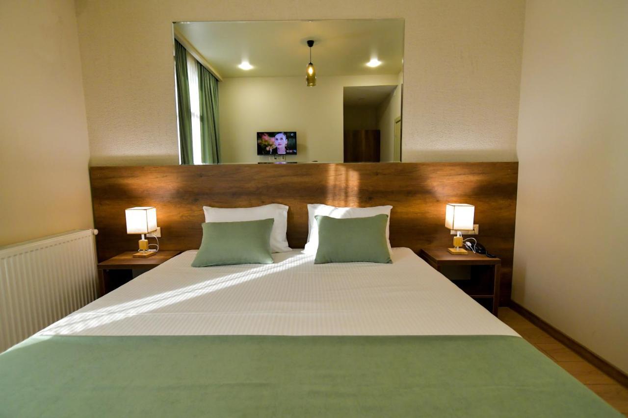 Hill Hotel Kutaisi Dış mekan fotoğraf